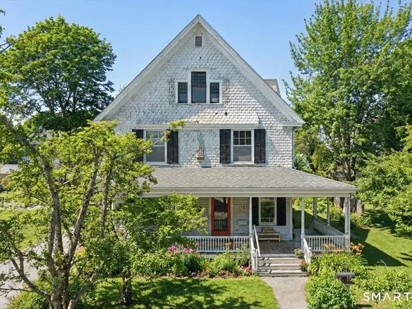 15 Moss Street, Stonington, CT 06379