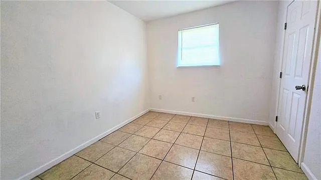 2431 Octavia Dr — Photo 8
