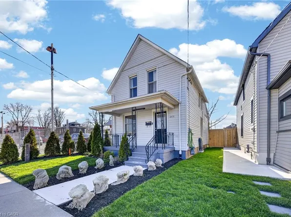 4475 1st Ave, Niagara Falls, ON L2E 4G1