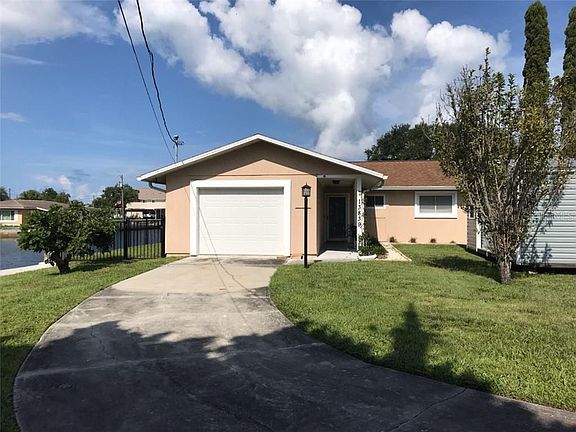 4th image of 13839 Sommers Ave