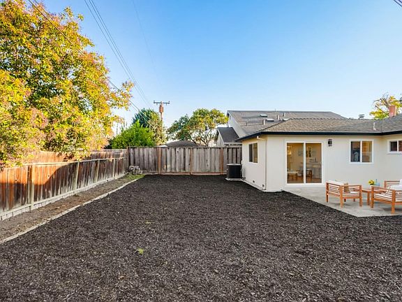 5th image of 675 Marshall Ct