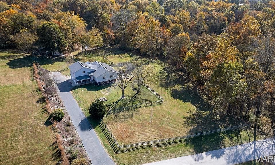 1st image of 42 Windam Place Dr