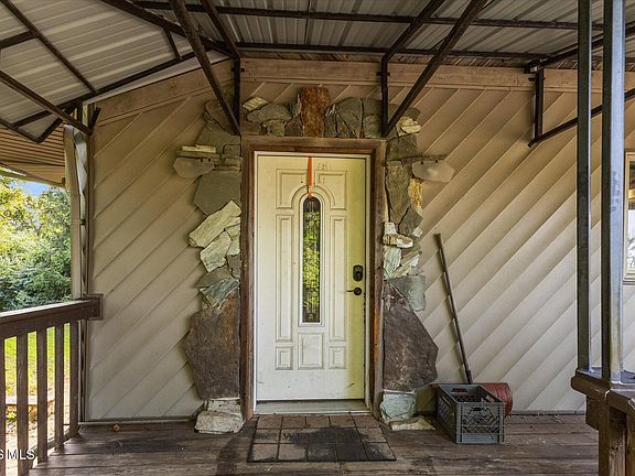 5th image of 5160 Black Rd