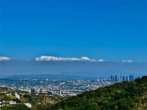 8656 Skyline Dr, Los Angeles, CA 90046
