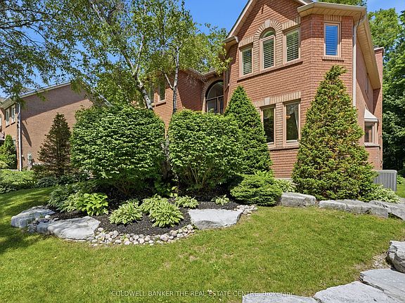2nd image of 49 Falling Leaf Ct