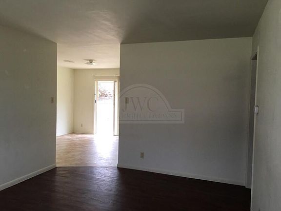 2nd image of 1711 Harley Dr