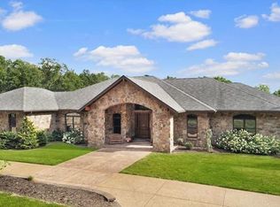 4609 Elder Rd, Villa Ridge, MO 63089