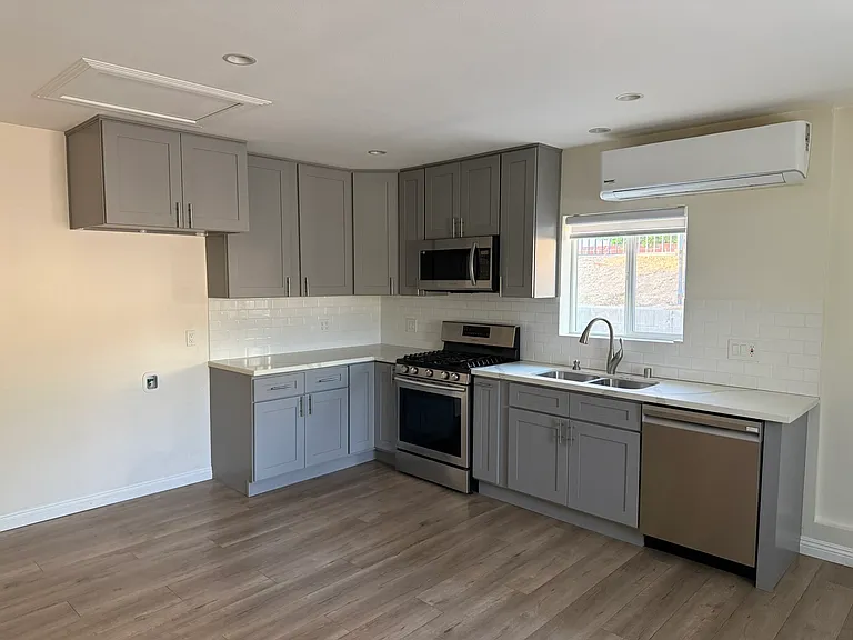 7929 Sangamon Ave #1/2 — Photo 4