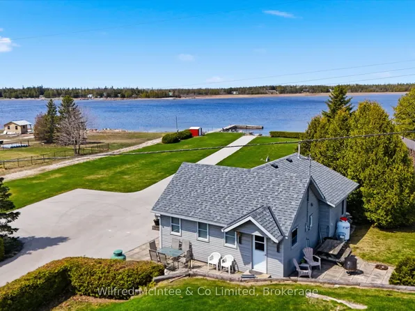 834 Pike Bay Rd, Northern Bruce Peninsula, ON N0H 2T0