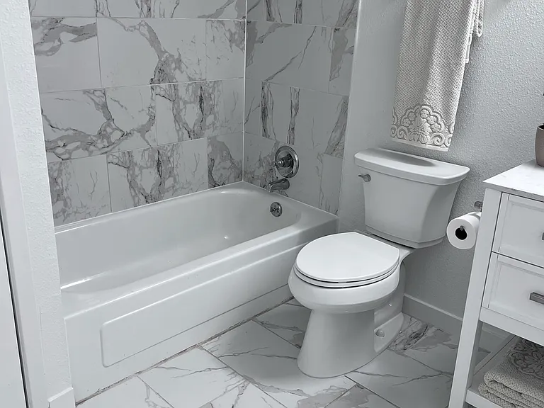 4837 Cedar Springs Rd #212 — Photo 11