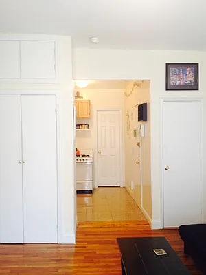 Rented by Prospect Equities Real Estate Corp | media 10