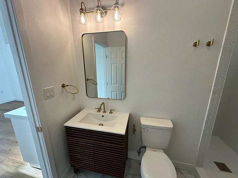 1420 San Simeon St #2 — Photo 8