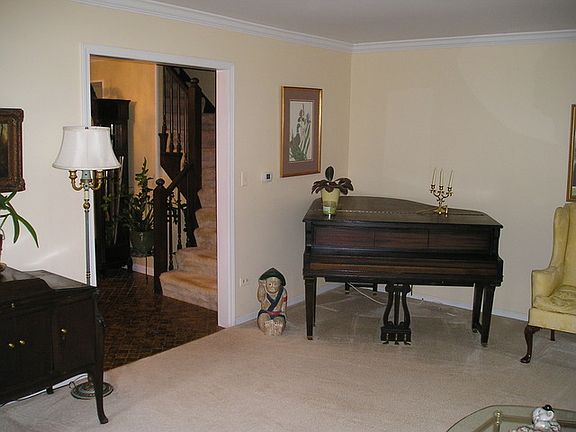 4th image of 1022 N Terre Dr