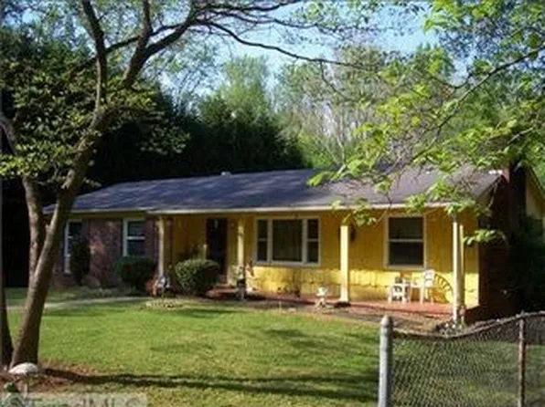 3351 Linda Cir, Winston Salem, NC 27106