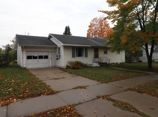109 4th St N, Long Prairie, MN 56347