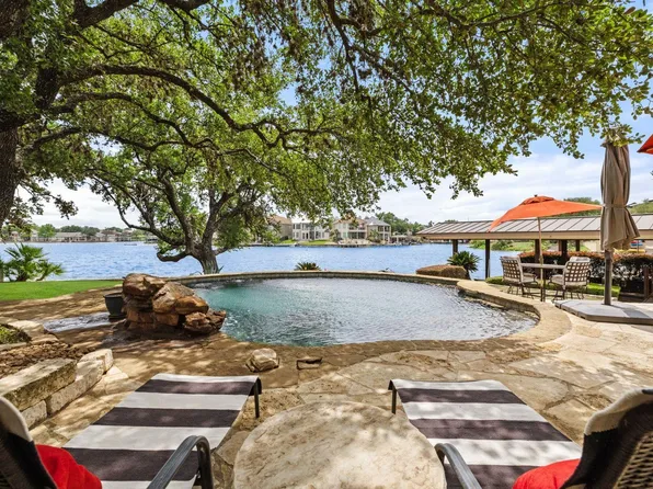 113 Wennmohs Place, Horseshoe Bay, TX 78657