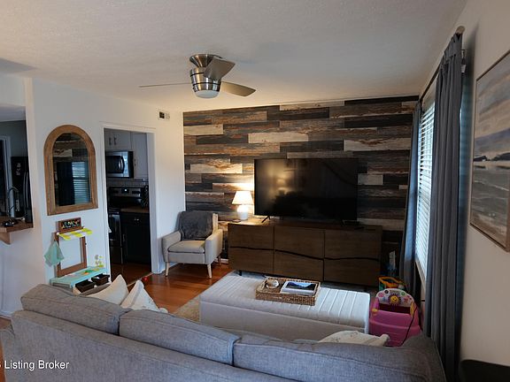 3rd image of 4424 Baygarden Ct