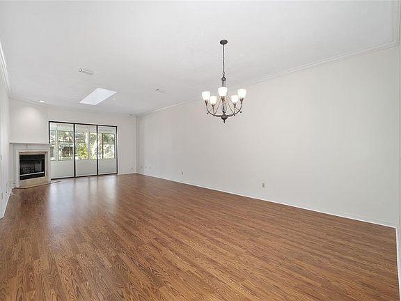 5th image of 1906 SE Clatter Bridge Rd