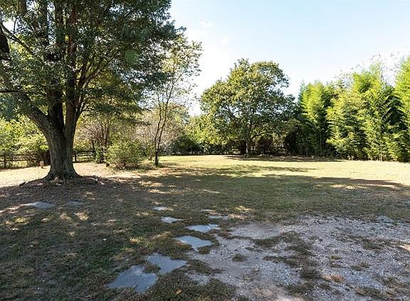 3rd image of 12 Orams Ln