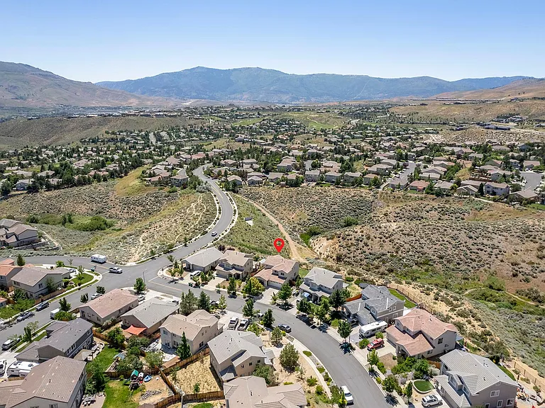 7475 Hunter Glen Dr — Photo 4