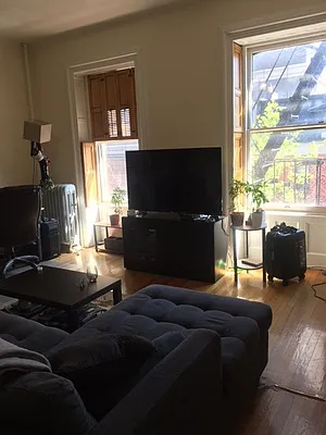 Rented by Georgine Podhorsky, LREB | media 53