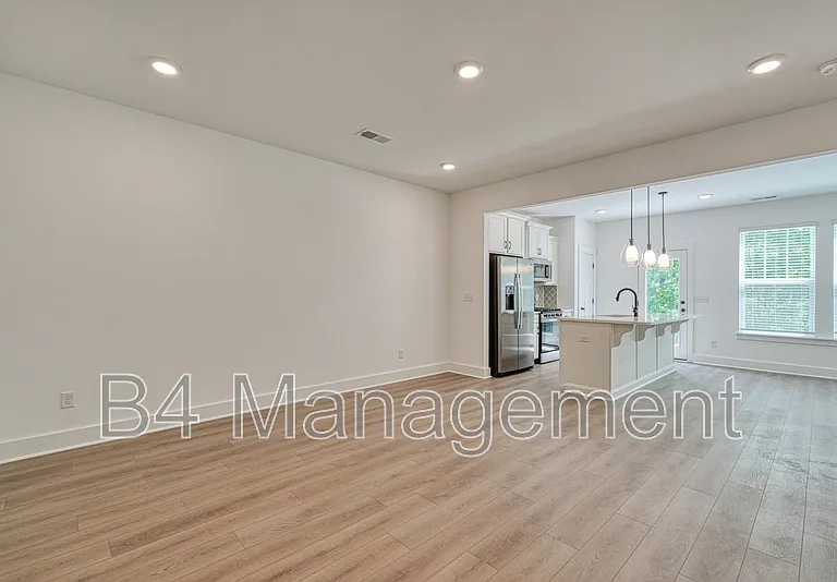 416 W Parima Ct — Photo 3