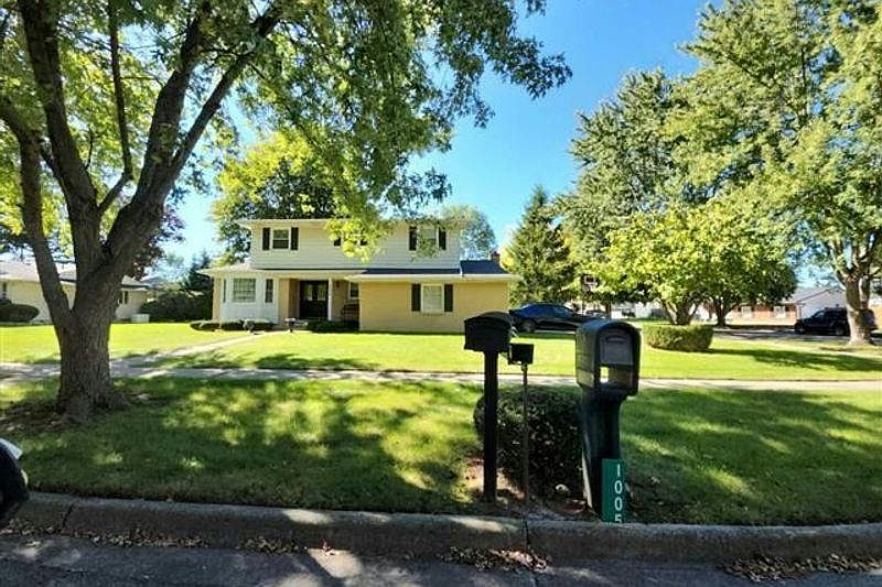1st image of 1006 Weston St