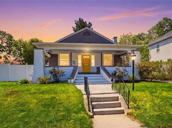22 Waldron Ave, Cranston, RI 02910