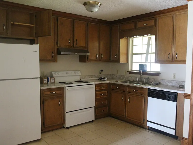 111 Augusta Ct — Photo 3