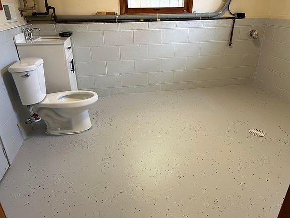 5th image of 2532 Ohio St