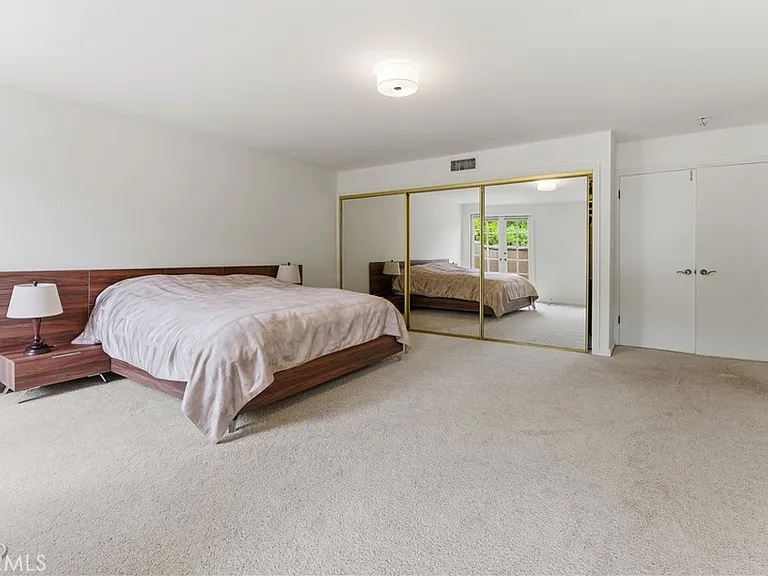 19511 Rosita St — Photo 34