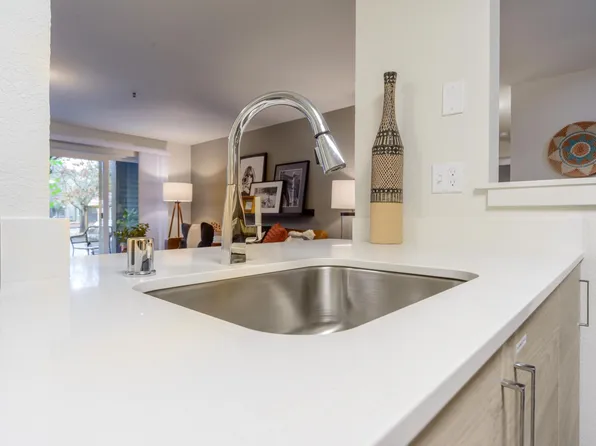 Meridian Pointe, 407 Valley Ave NE #Ed9d8c2fb, Puyallup, WA 98372