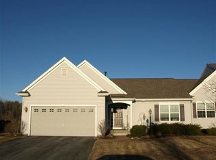 33 Waverly Pl, Queensbury, NY 12804