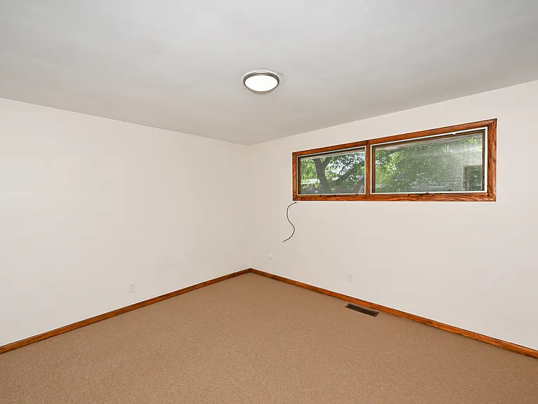 3287 Delray Ave NW — Photo 14