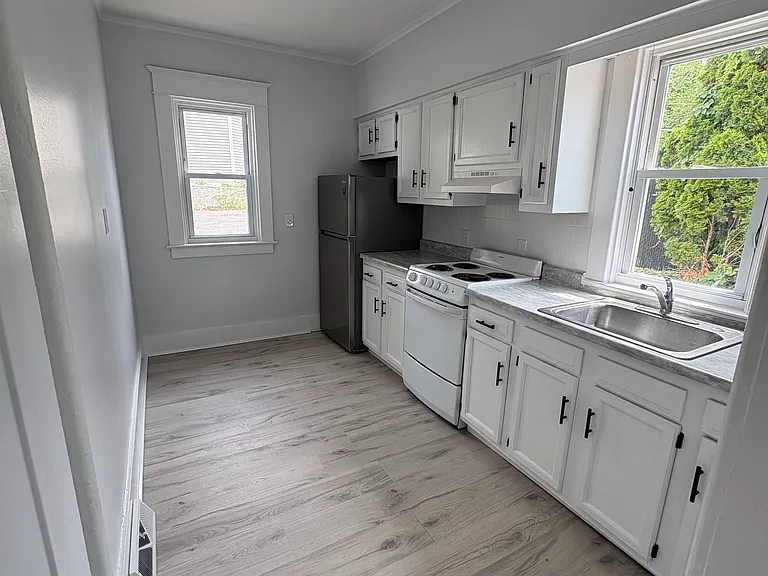 236 Mohawk Ave #3 — Photo 4