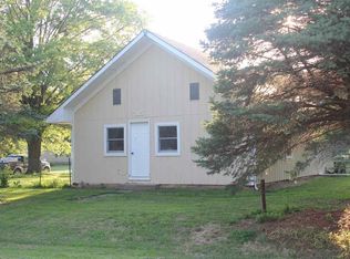 315 3rd St, Nemaha, NE 68414