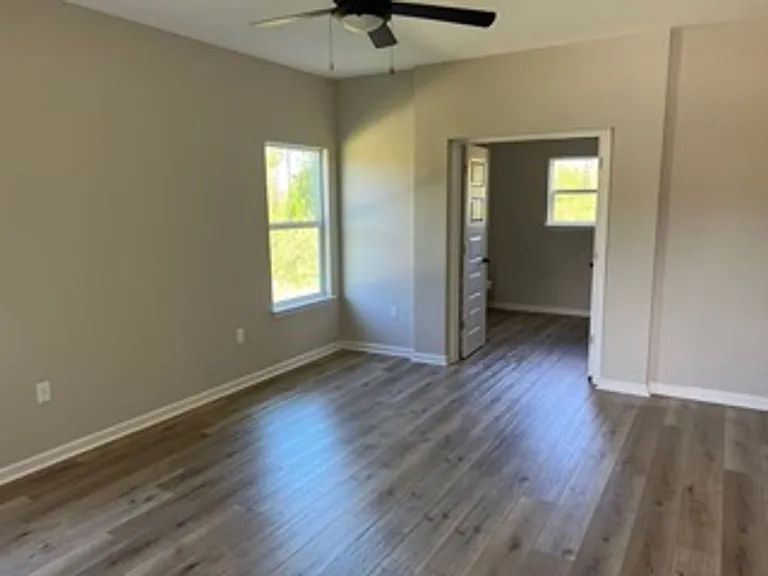 6407 Wildwood Ct — Photo 4