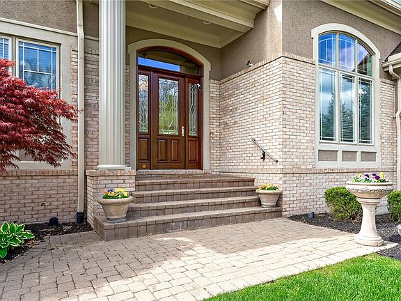 5th image of 998 Olde Sterling Way