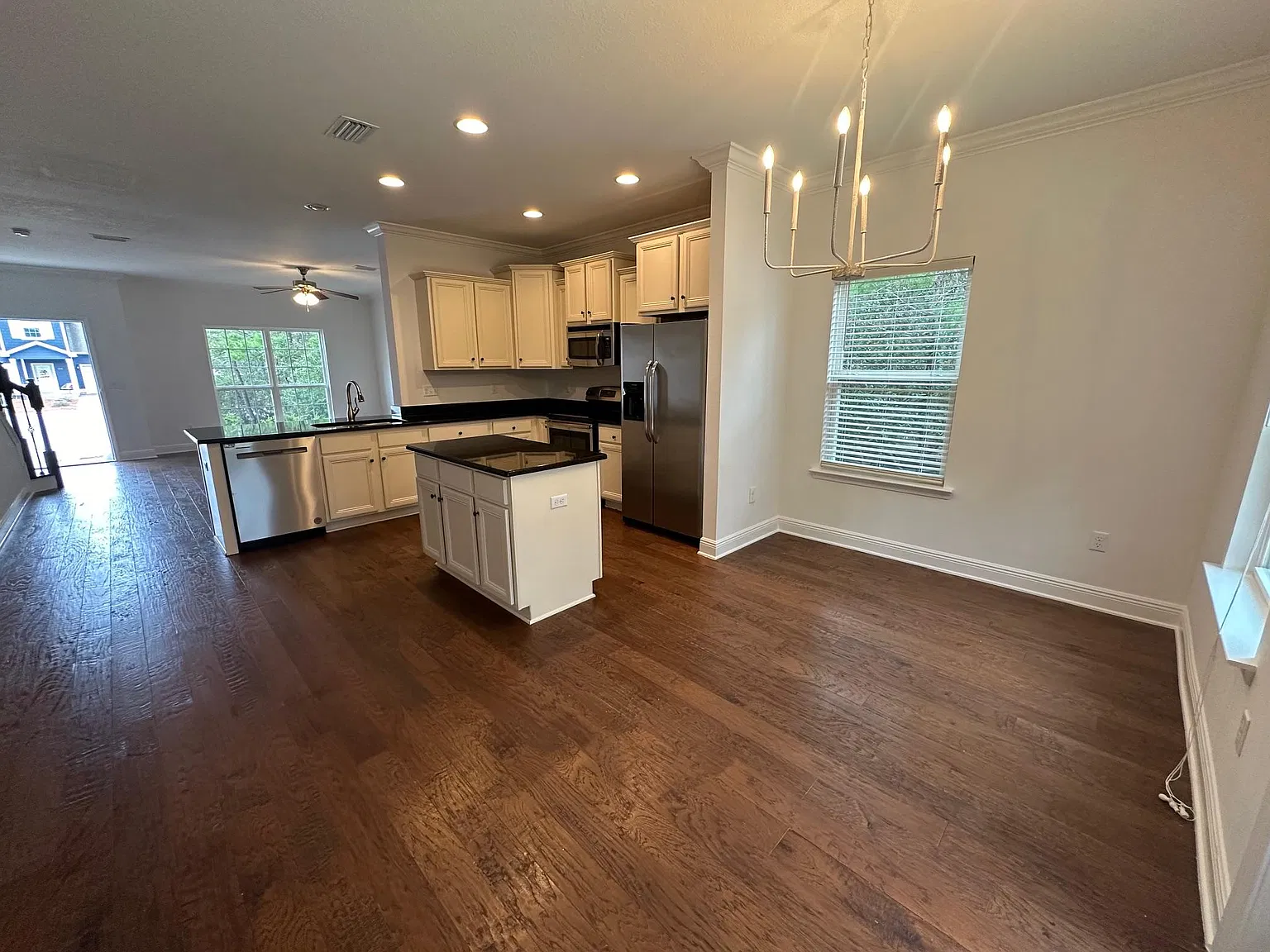 188 Grayling Way — Photo 3