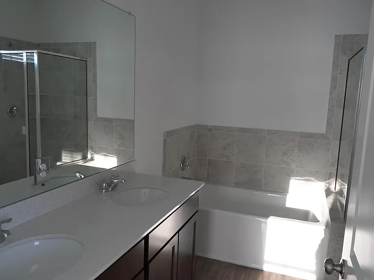 1432 Weatherford Ln — Photo 25