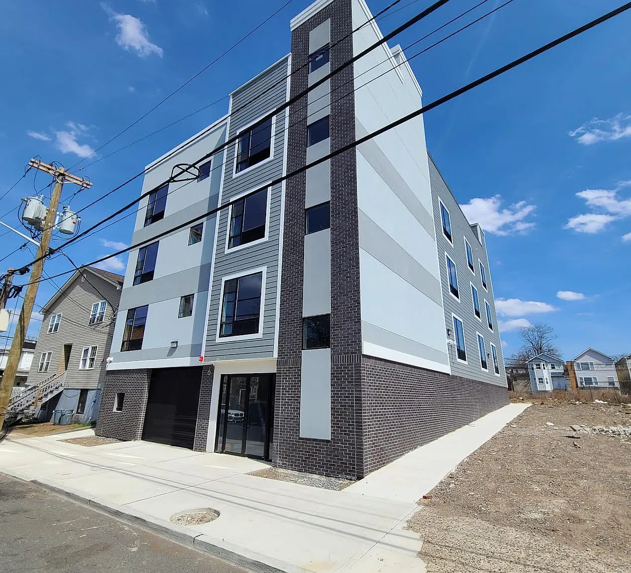 1 bed, $1,718 — Photo 1