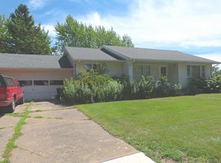115 7th St SW, Little Falls, MN 56345