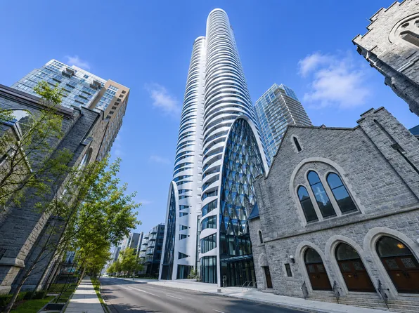 1033 Nelson St, Vancouver, BC