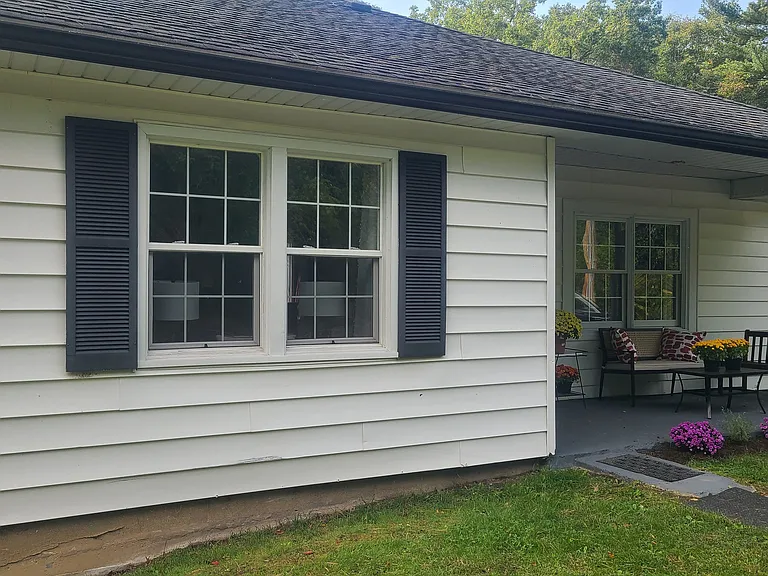 9624 E Shore Dr — Photo 1
