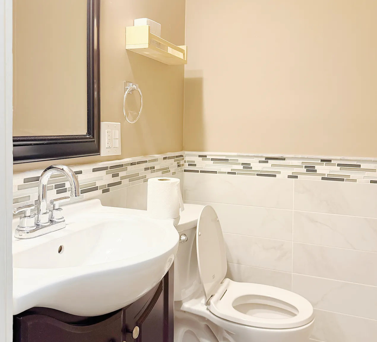 17 Pleasant Street - 3 — Photo 4