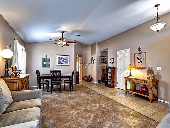 3rd image of 4501 Florentine Ct