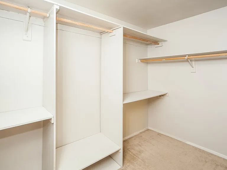 4509 Dagnar Ct — Photo 13