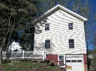 1743 Woodmont Rd, Huntington, WV 25701