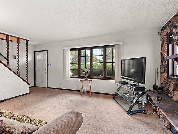 5th image of 8068 S Laramie Ave