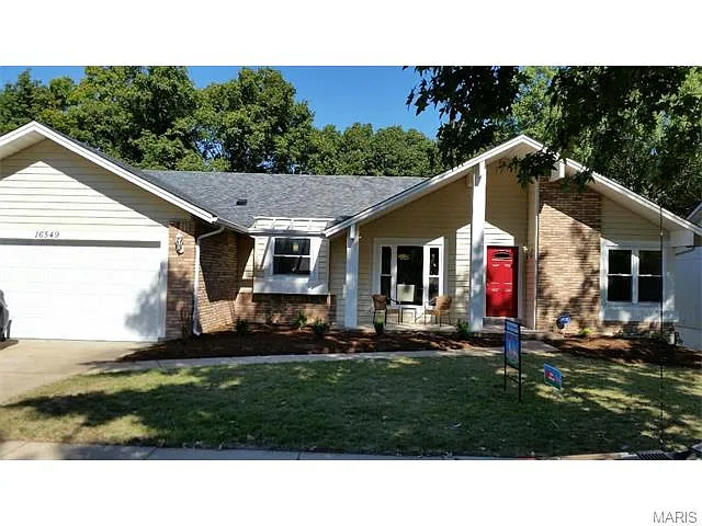 16549 Branchwood Dr photo 1